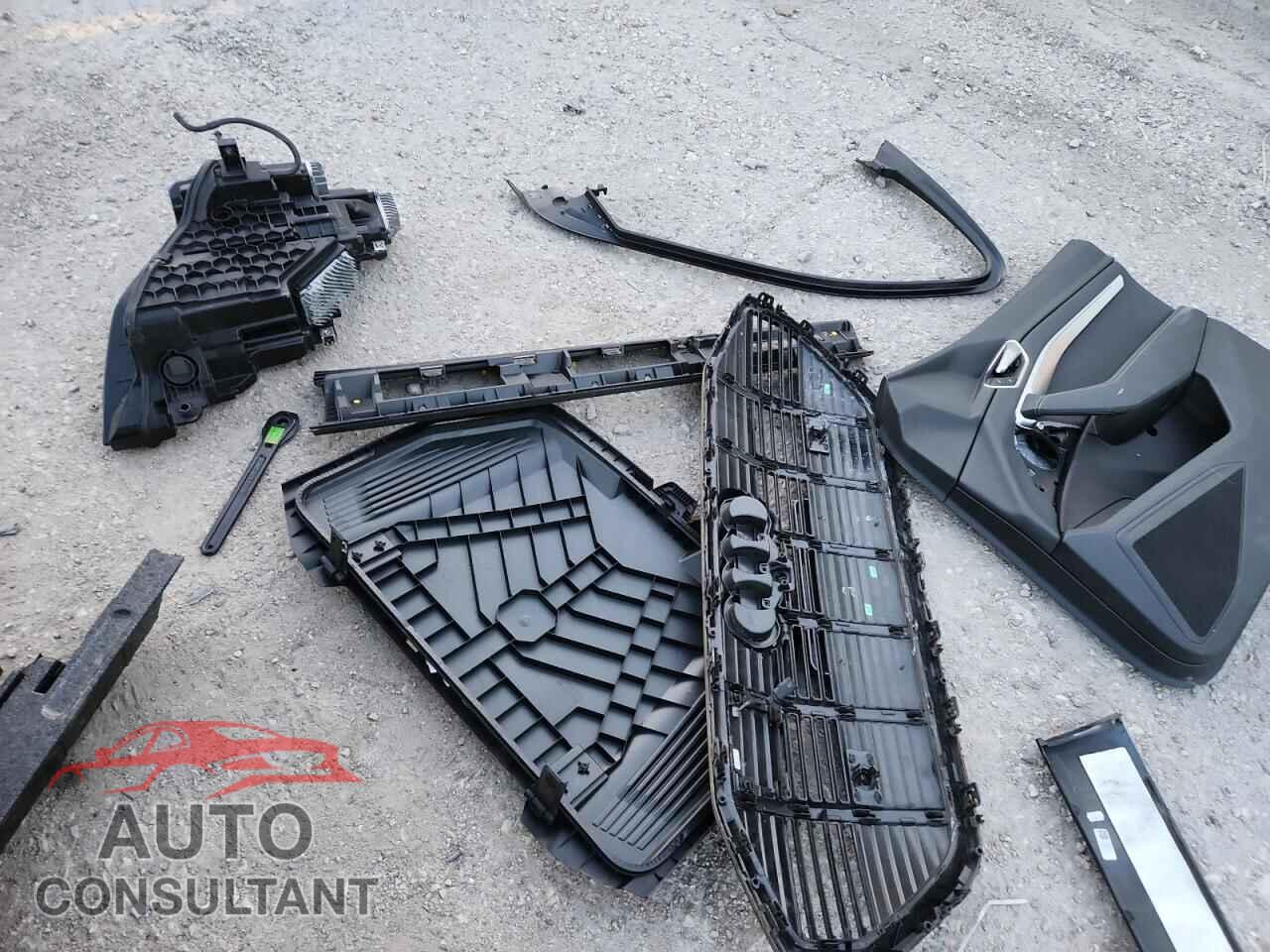 AUDI E-TRON 2021 - WA1AAAGE3MB013466