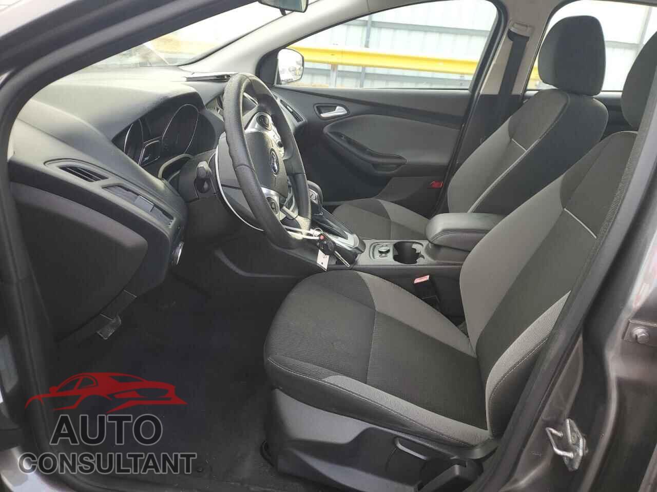 FORD FOCUS 2013 - 1FADP3F28DL208659