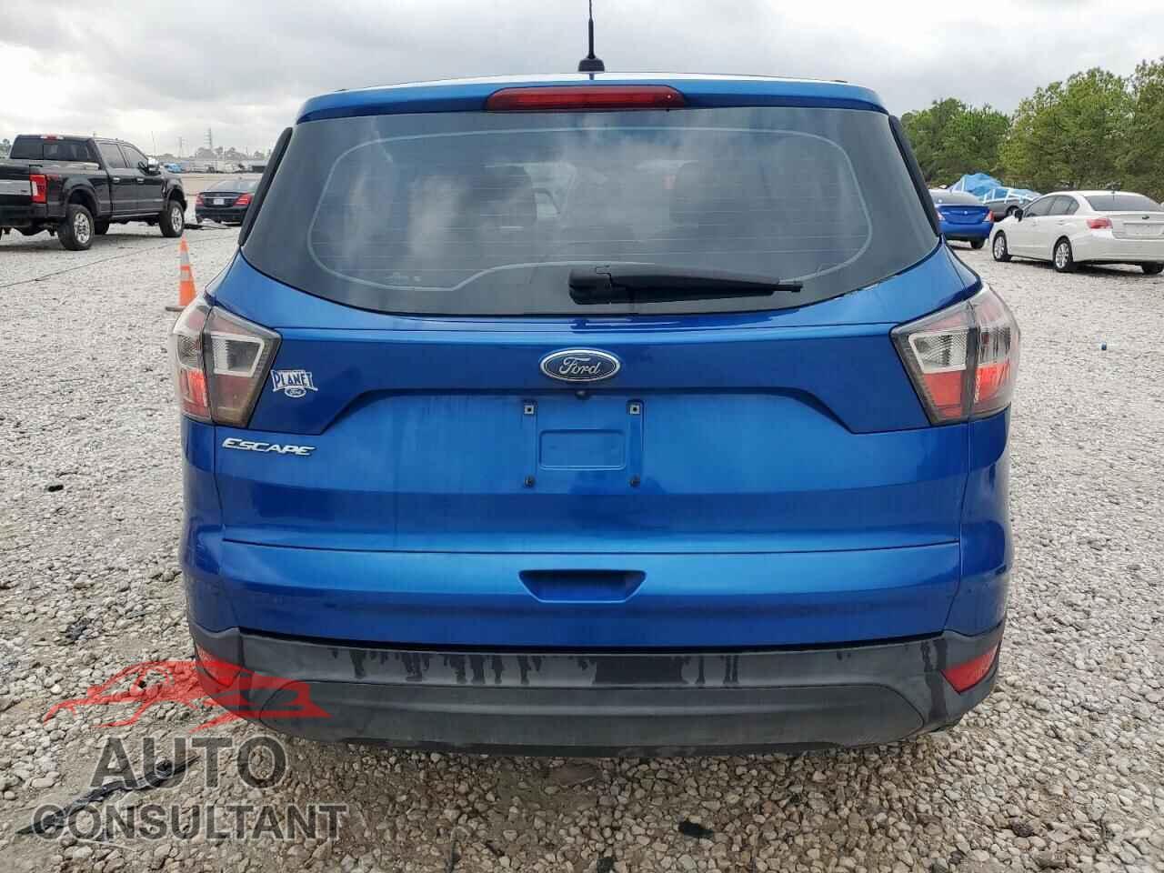 FORD ESCAPE 2017 - 1FMCU0F72HUB52223