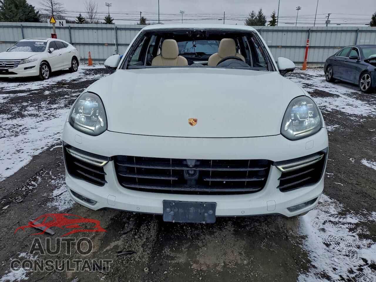 PORSCHE CAYENNE 2016 - WP1AC2A27GLA86602
