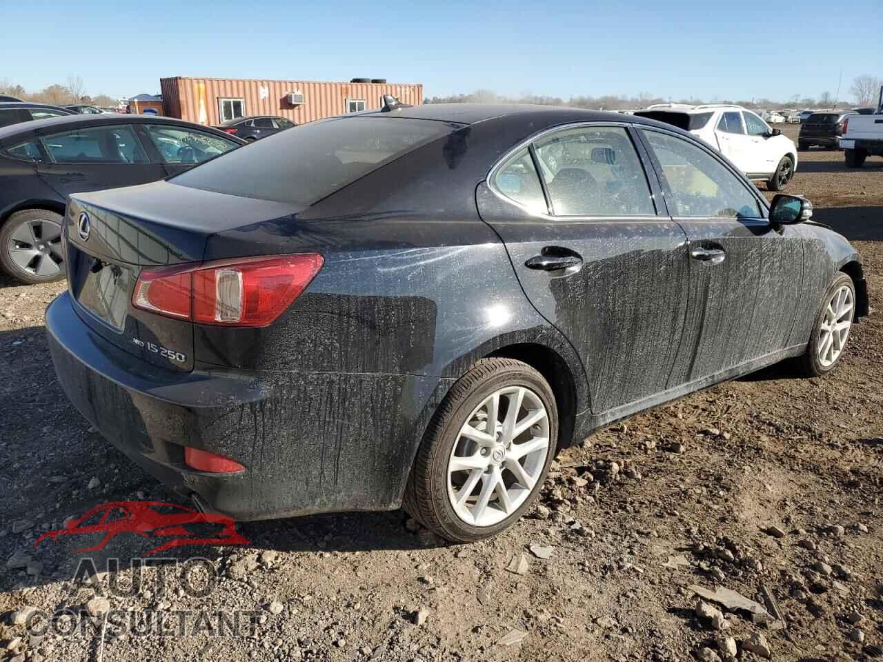 LEXUS IS 2011 - JTHCF5C21B5048956
