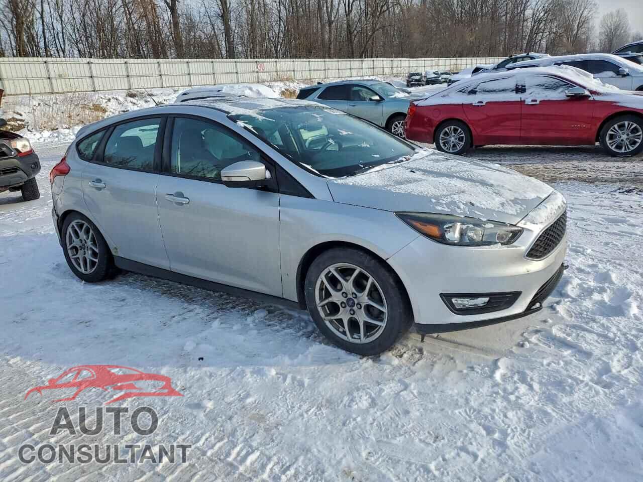 FORD FOCUS 2015 - 1FADP3K27FL319793