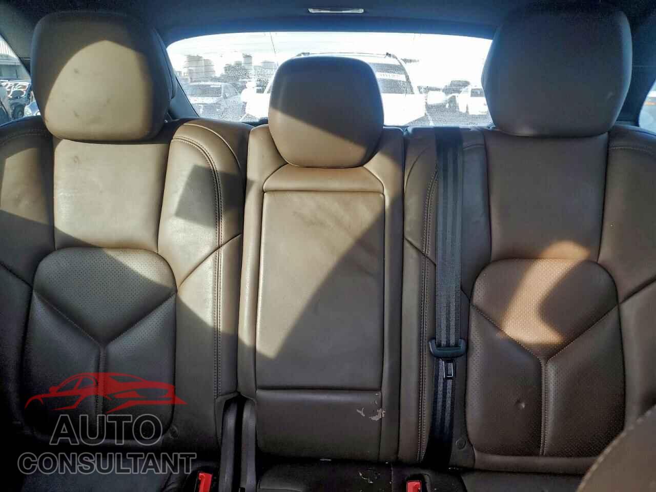 PORSCHE CAYENNE 2017 - WP1AA2A27HKA87486