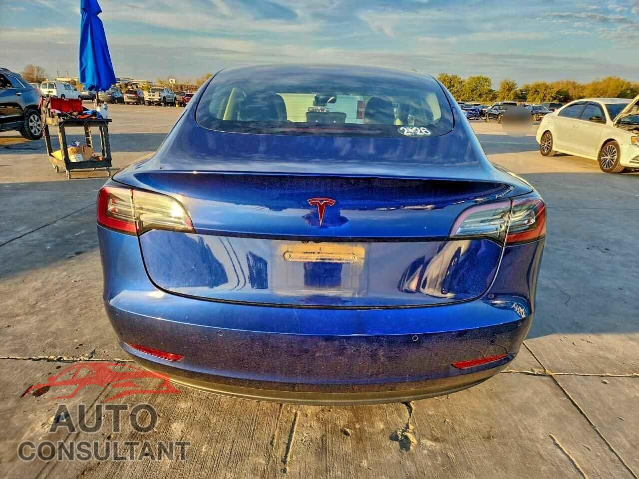 TESLA MODEL 3 2021 - 5YJ3E1EA5MF867018
