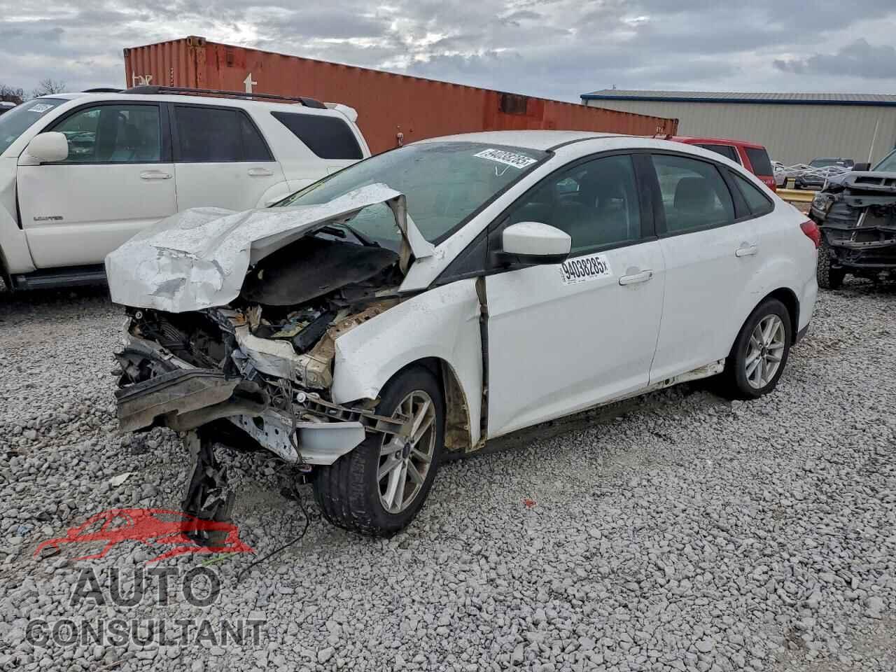 FORD FOCUS 2018 - 1FADP3F28JL256268
