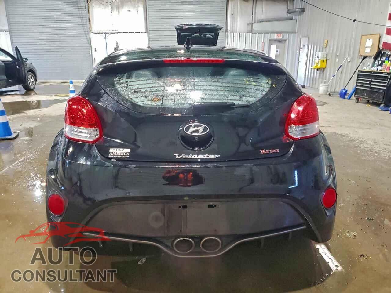 HYUNDAI VELOSTER 2017 - KMHTC6AE3HU308765