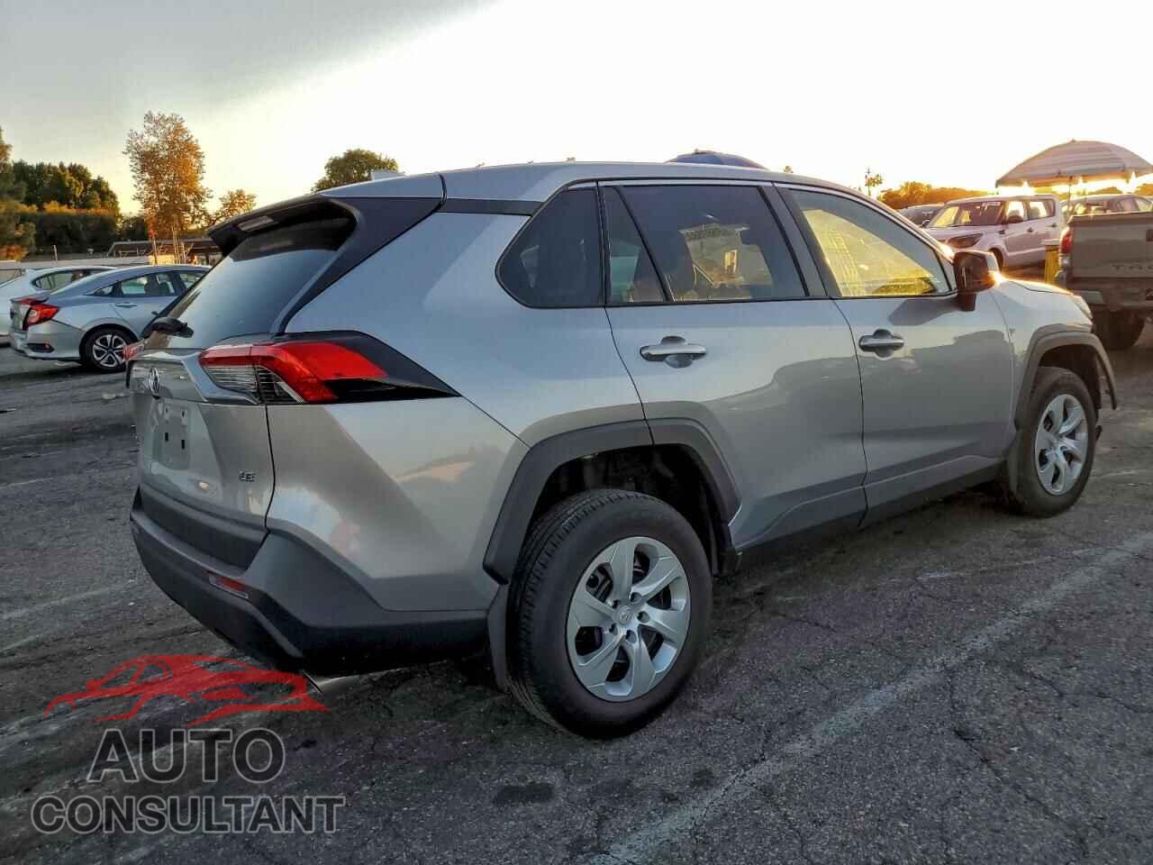 TOYOTA RAV4 2023 - 2T3K1RFV6PC242585