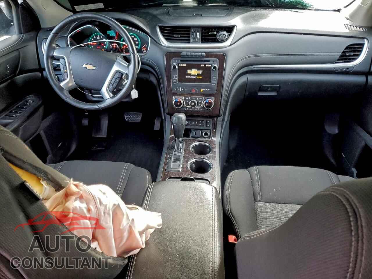CHEVROLET TRAVERSE 2017 - 1GNKVHKD2HJ123742