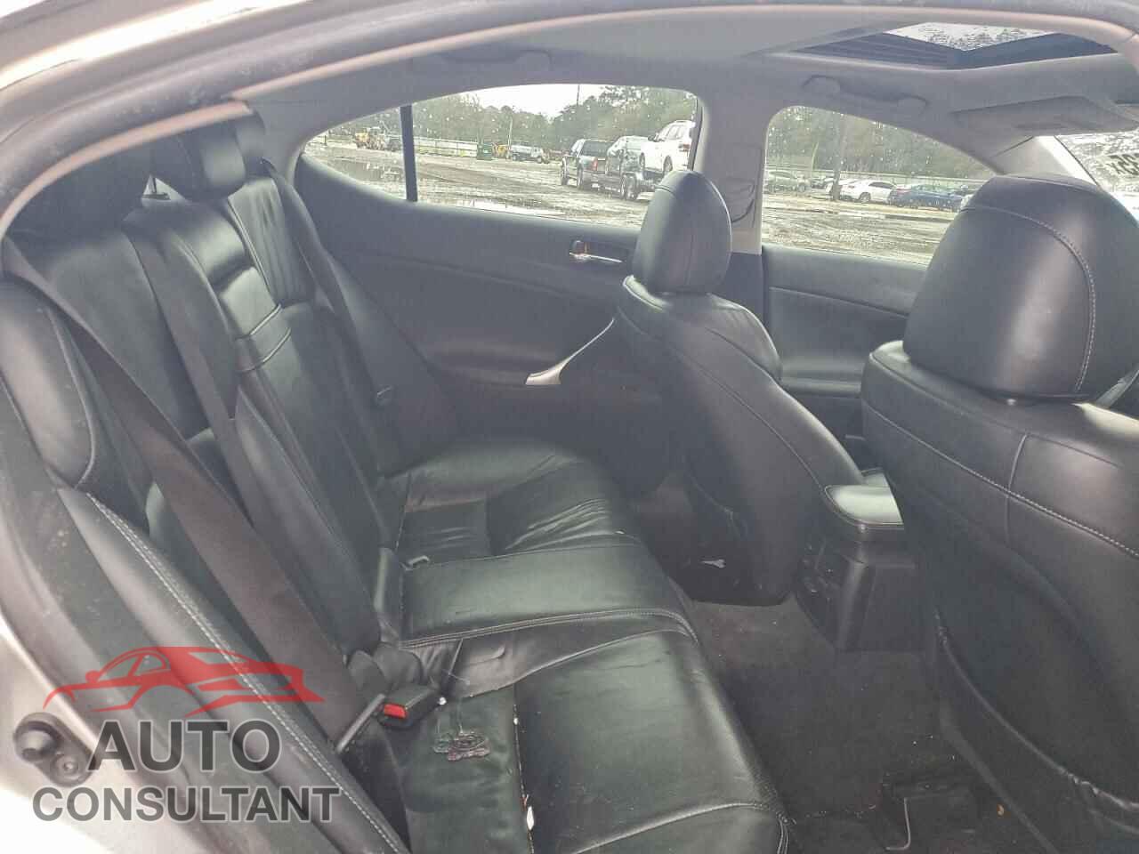 LEXUS IS 2010 - JTHBF5C26A2098201