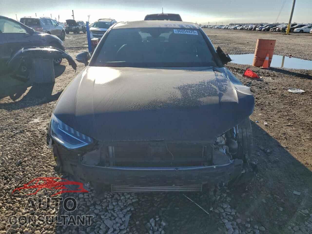 AUDI A4 2023 - WAUEAAF4XPA028120