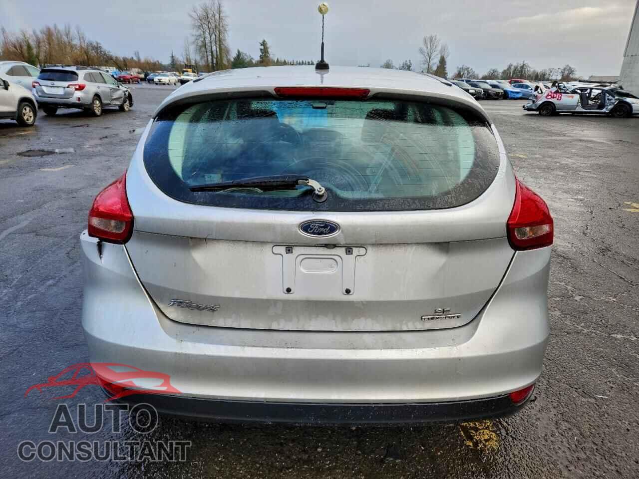 FORD FOCUS 2016 - 1FADP3K29GL283204