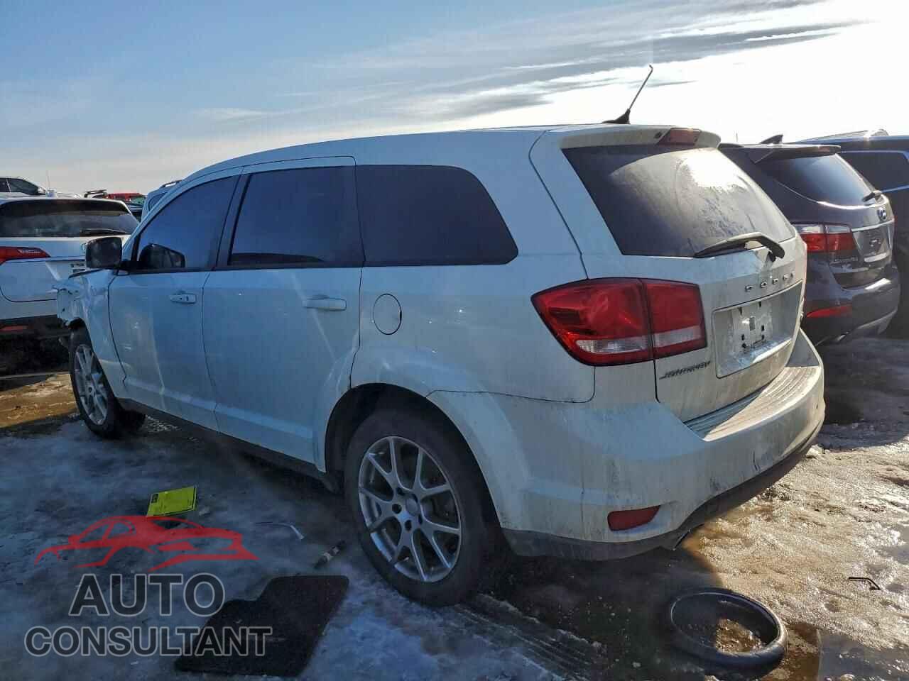 DODGE JOURNEY 2015 - 3C4PDCEG3FT723721