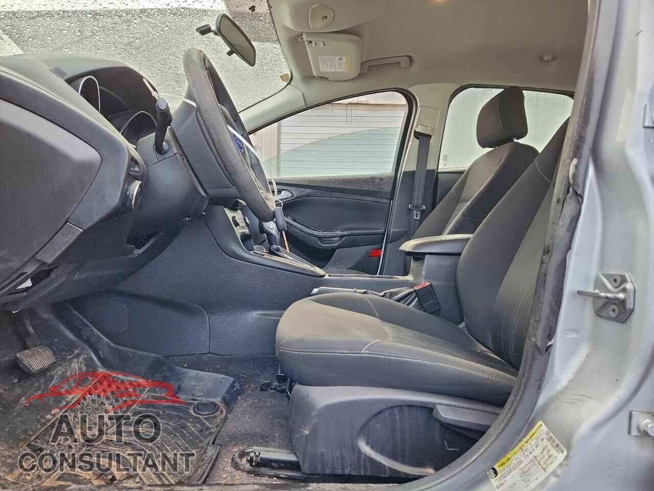 FORD FOCUS 2016 - 1FADP3K29GL283204