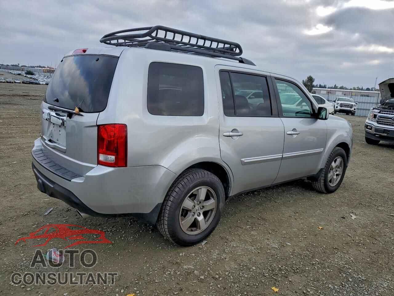 HONDA PILOT 2013 - 5FNYF3H45DB022366
