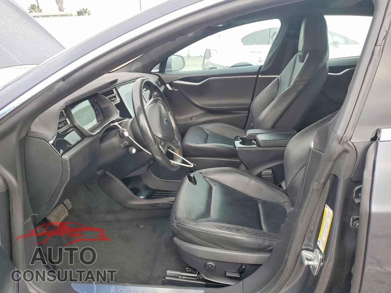 TESLA MODEL S 2015 - 5YJSA1E20FF118419