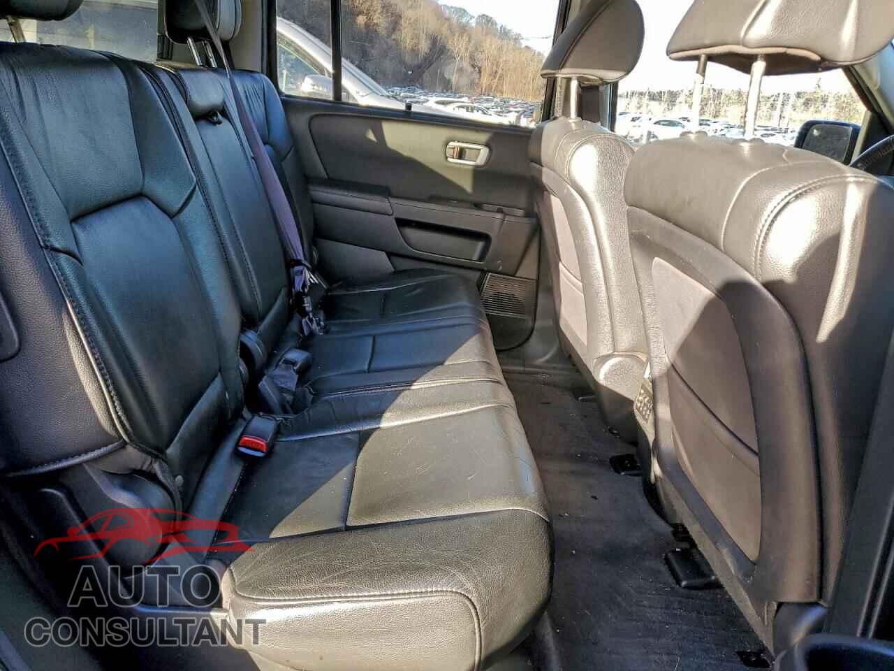 HONDA PILOT 2013 - 5FNYF4H98DB016725