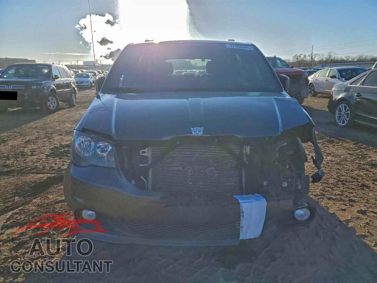 DODGE CARAVAN 2018 - 2C4RDGEG8JR221783