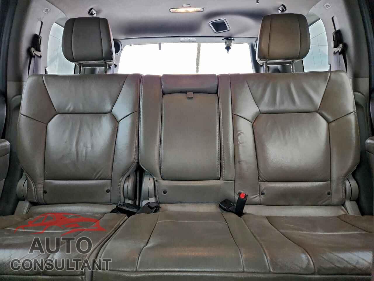 HONDA PILOT 2014 - 5FNYF3H99EB018575