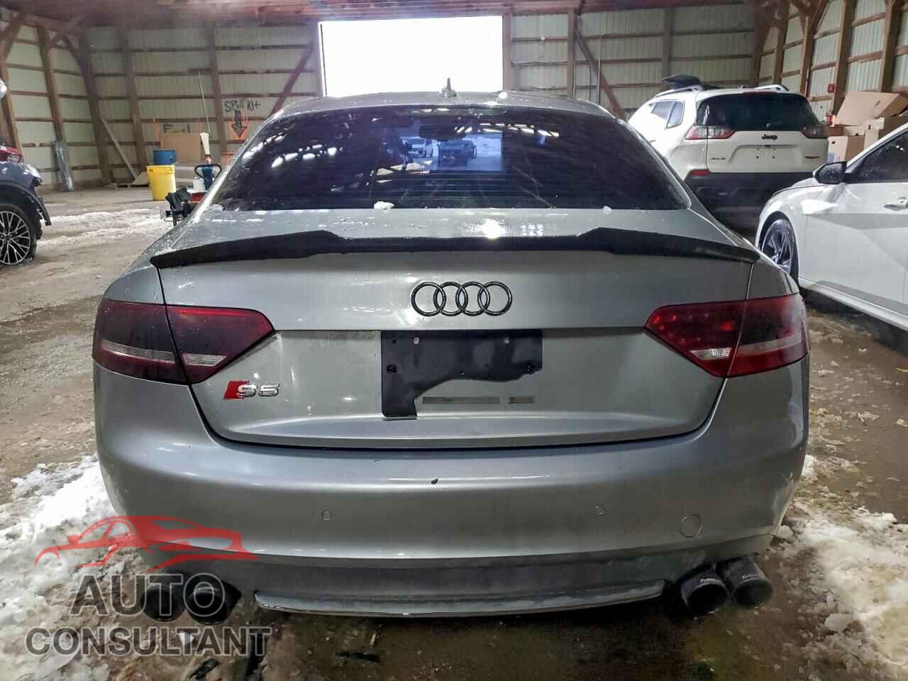 AUDI S5/RS5 2010 - WAUCVBFR8AA010090