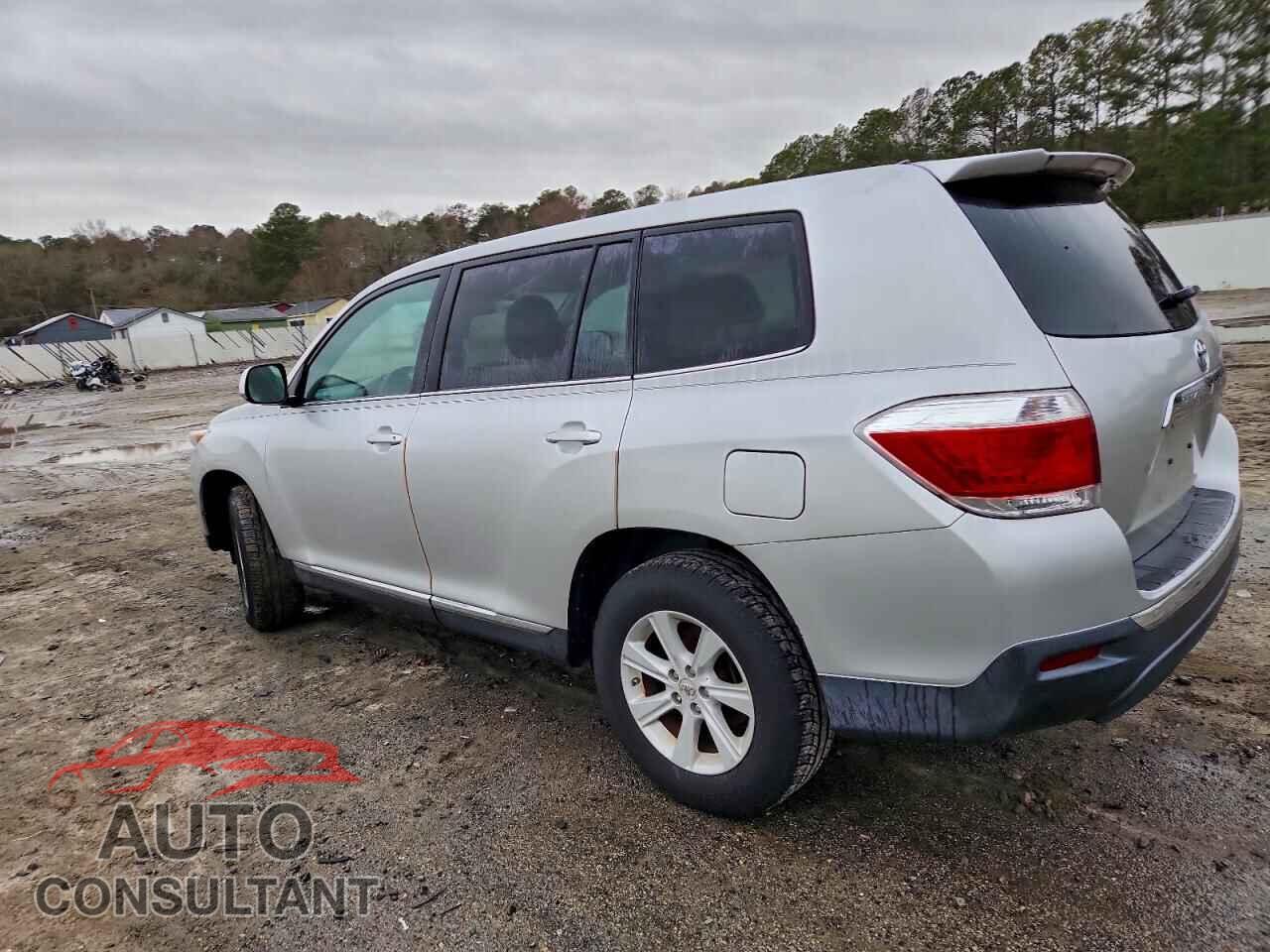 TOYOTA HIGHLANDER 2012 - 5TDBK3EH2CS172972