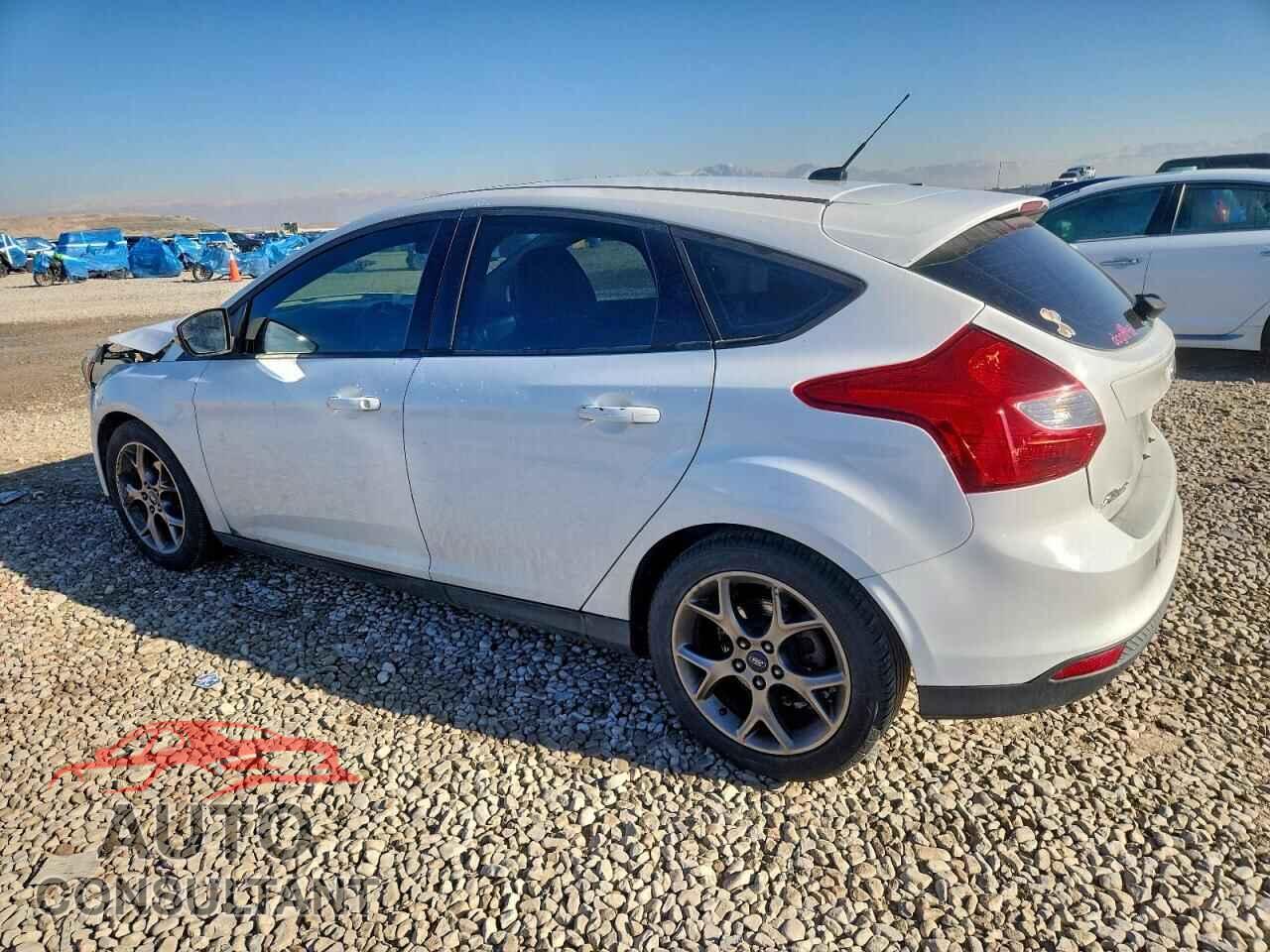 FORD FOCUS 2013 - 1FADP3K22DL247558