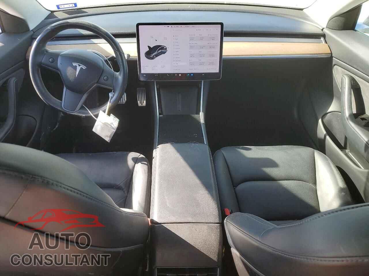 TESLA MODEL 3 2018 - 5YJ3E1EB8JF121165