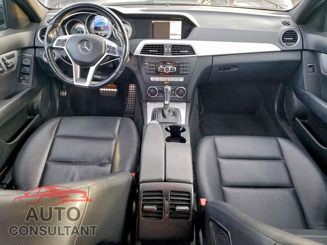 MERCEDES-BENZ C-CLASS 2013 - WDDGF4HB0DA803813