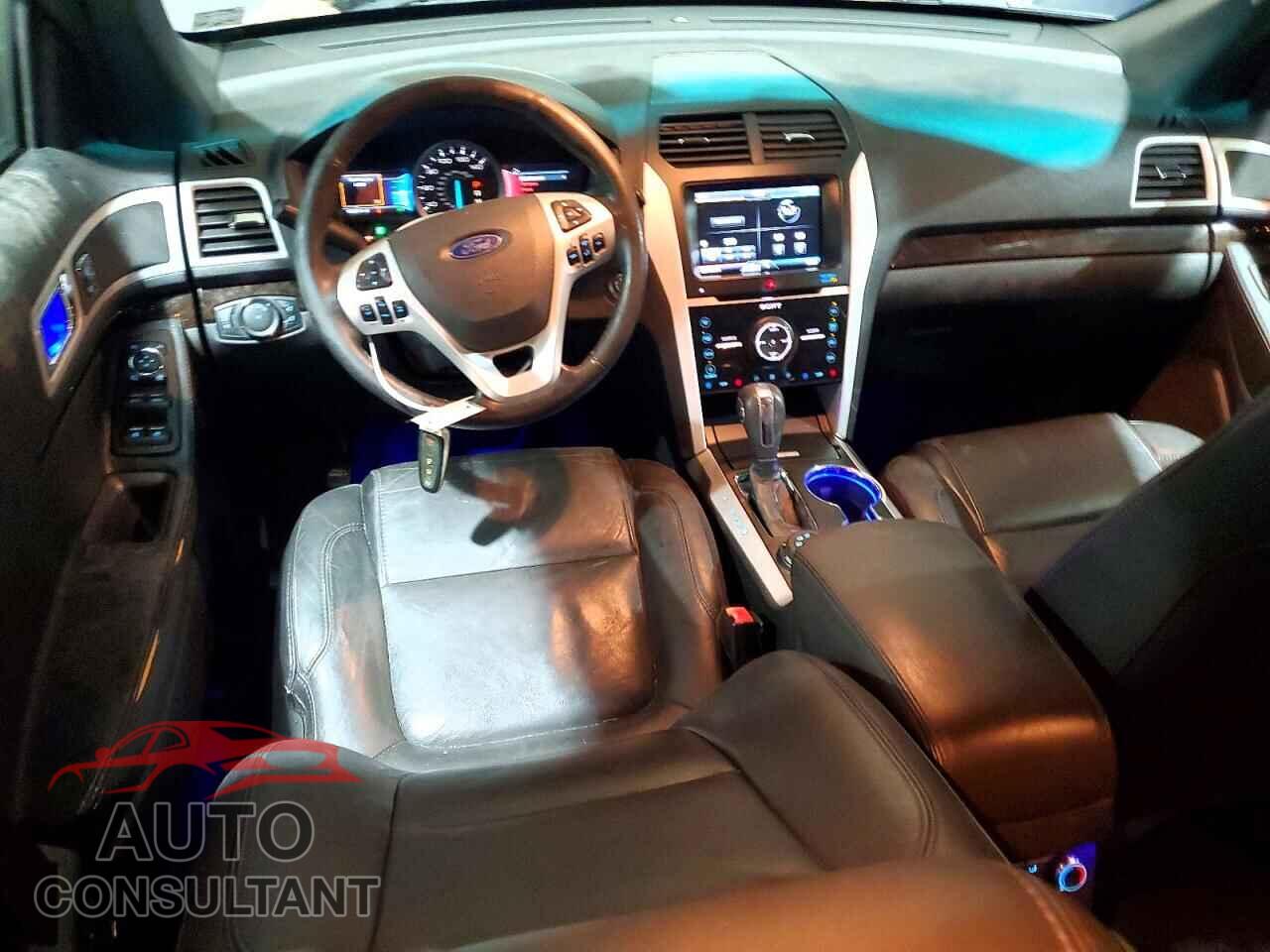 FORD EXPLORER 2015 - 1FM5K8F89FGA09657