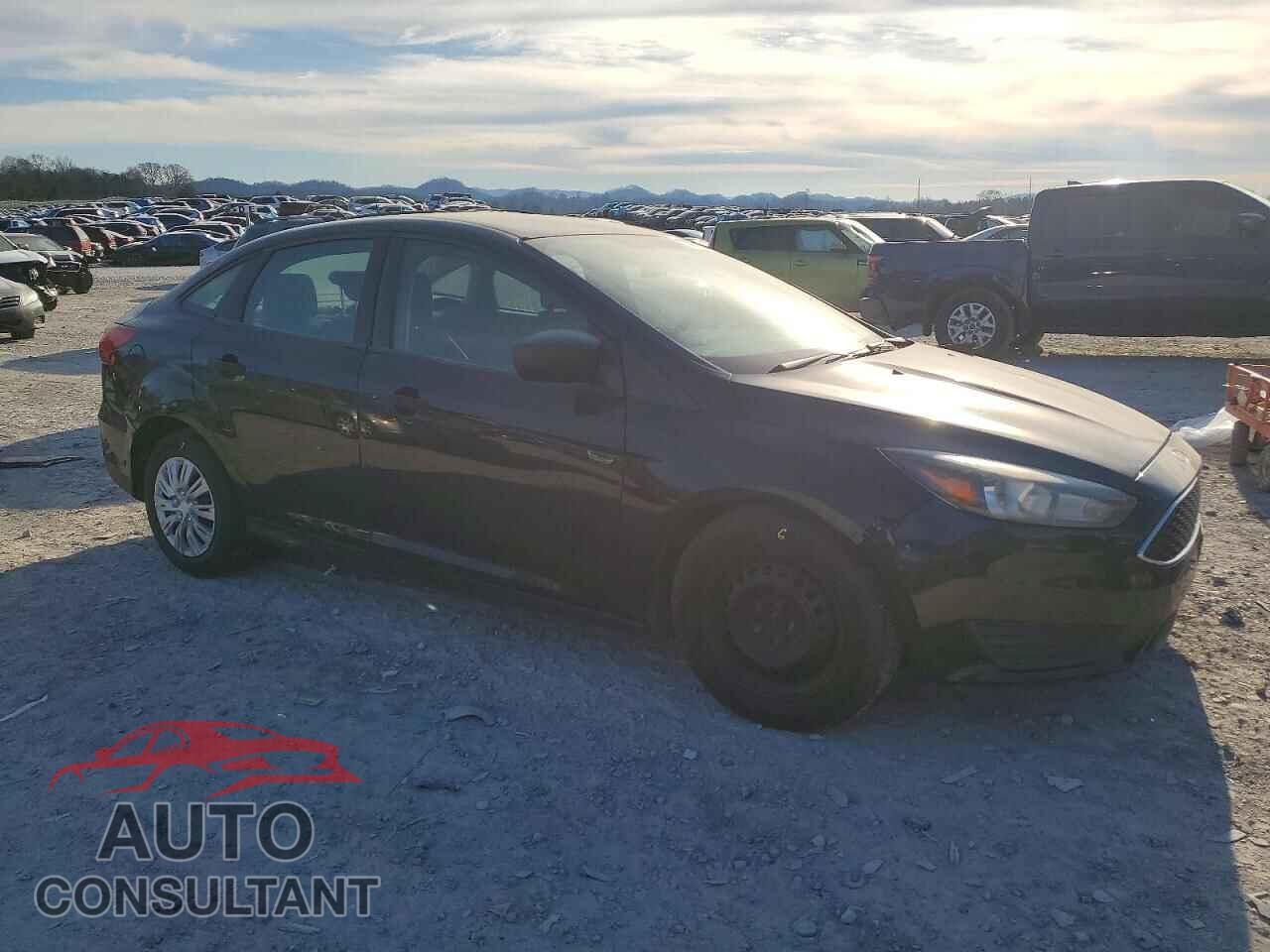 FORD FOCUS 2017 - 1FADP3E20HL340550