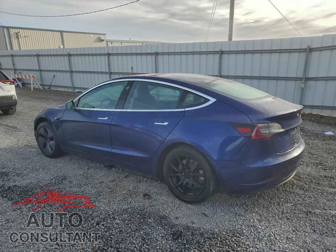 TESLA MODEL 3 2018 - 5YJ3E1EA0JF032553