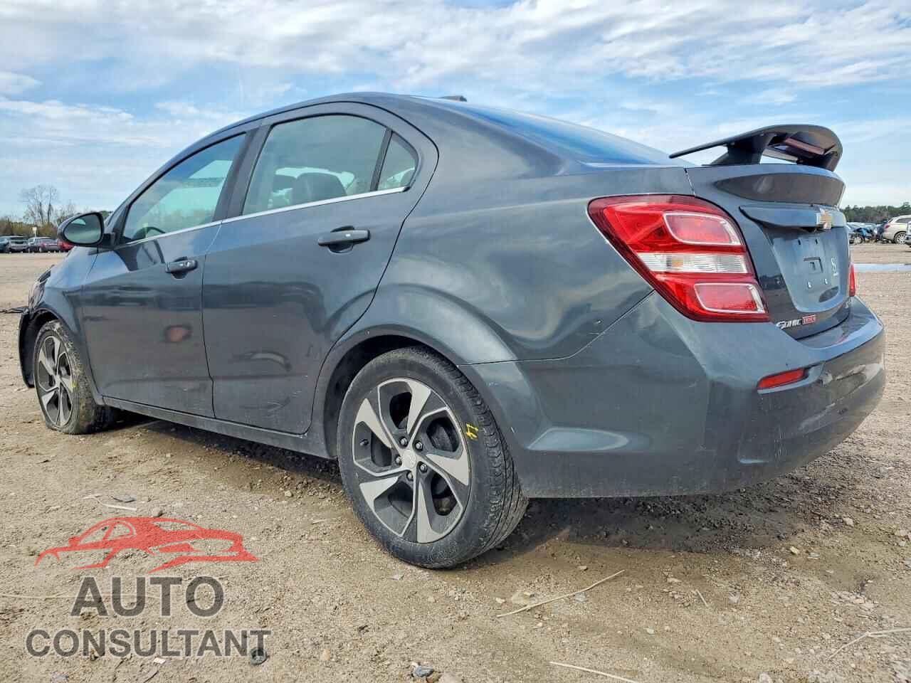 CHEVROLET SONIC 2017 - 1G1JF5SB0H4137502