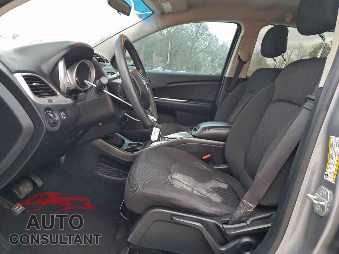 DODGE JOURNEY 2015 - 3C4PDCBB9FT677224