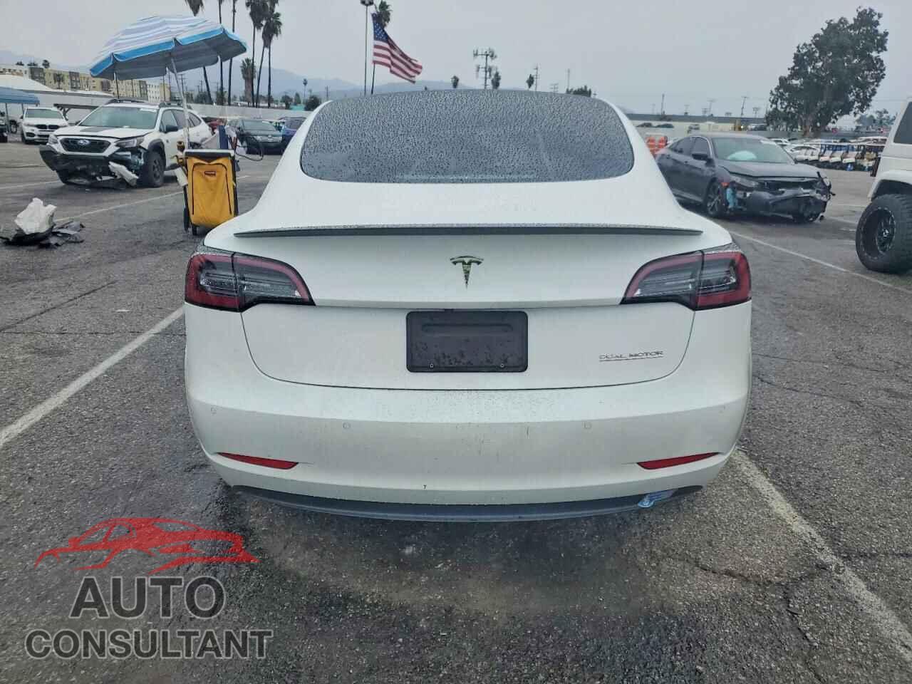 TESLA MODEL 3 2021 - 5YJ3E1EC4MF935939