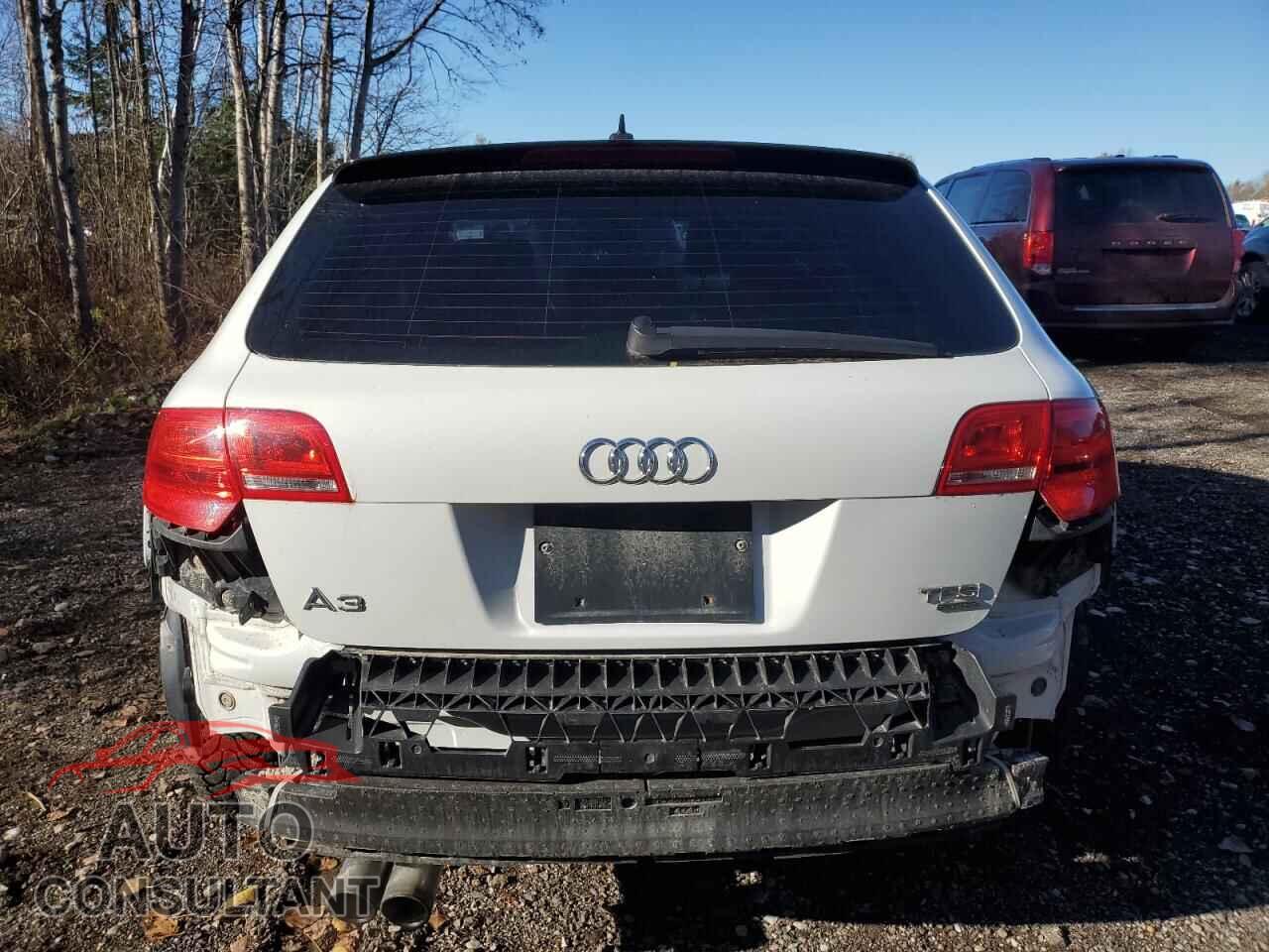 AUDI A3 2013 - WAUDFCFM1DA007595