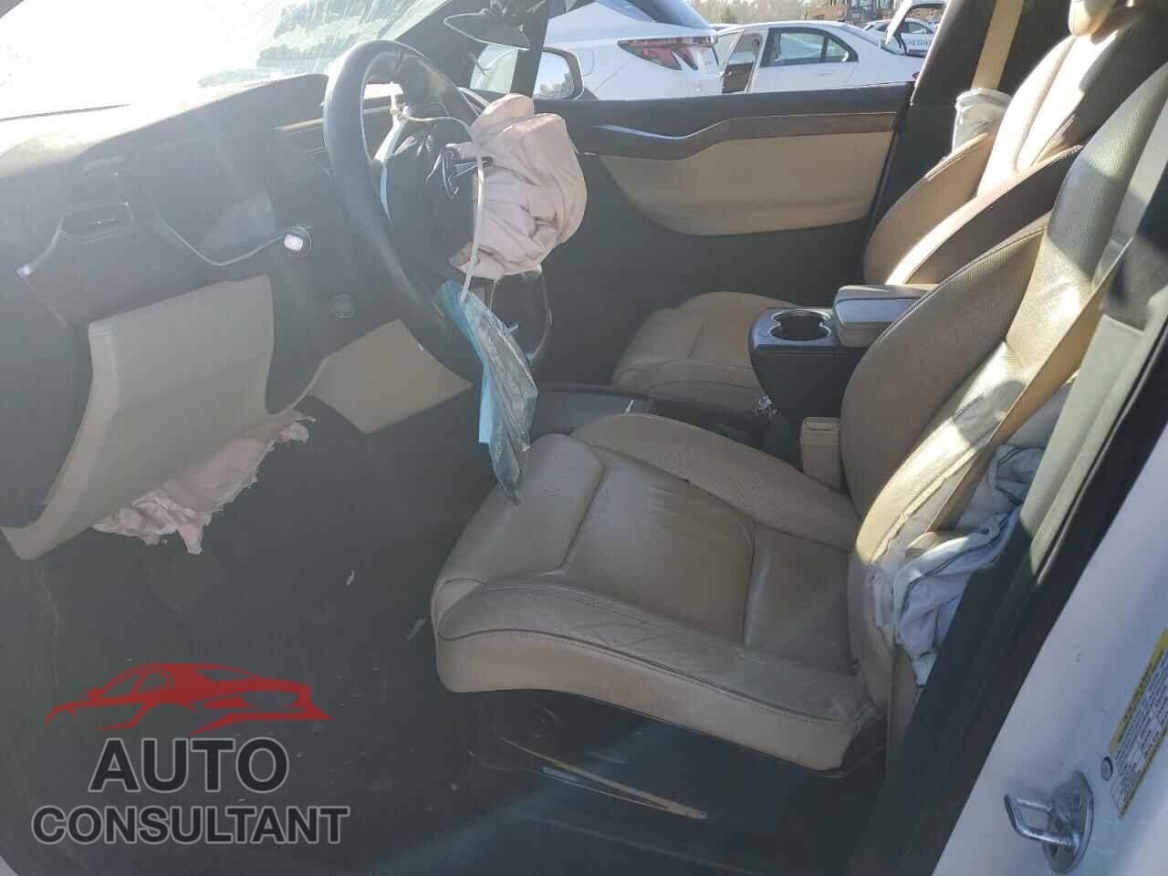TESLA MODEL X 2016 - 5YJXCAE24GF003453