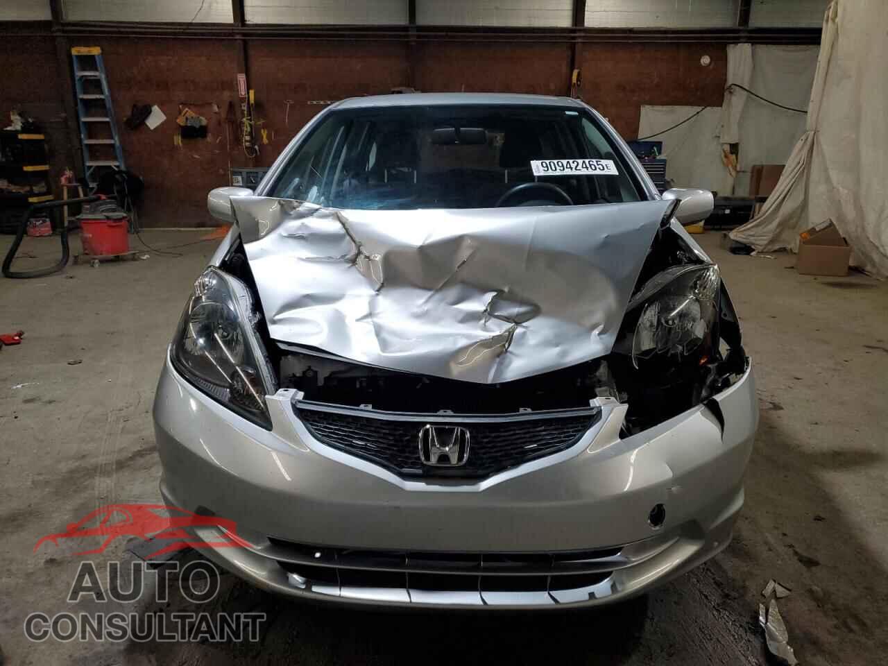 HONDA FIT 2013 - JHMGE8H32DC080384