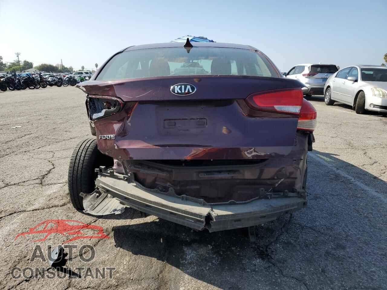 KIA FORTE 2017 - 3KPFK4A76HE115468
