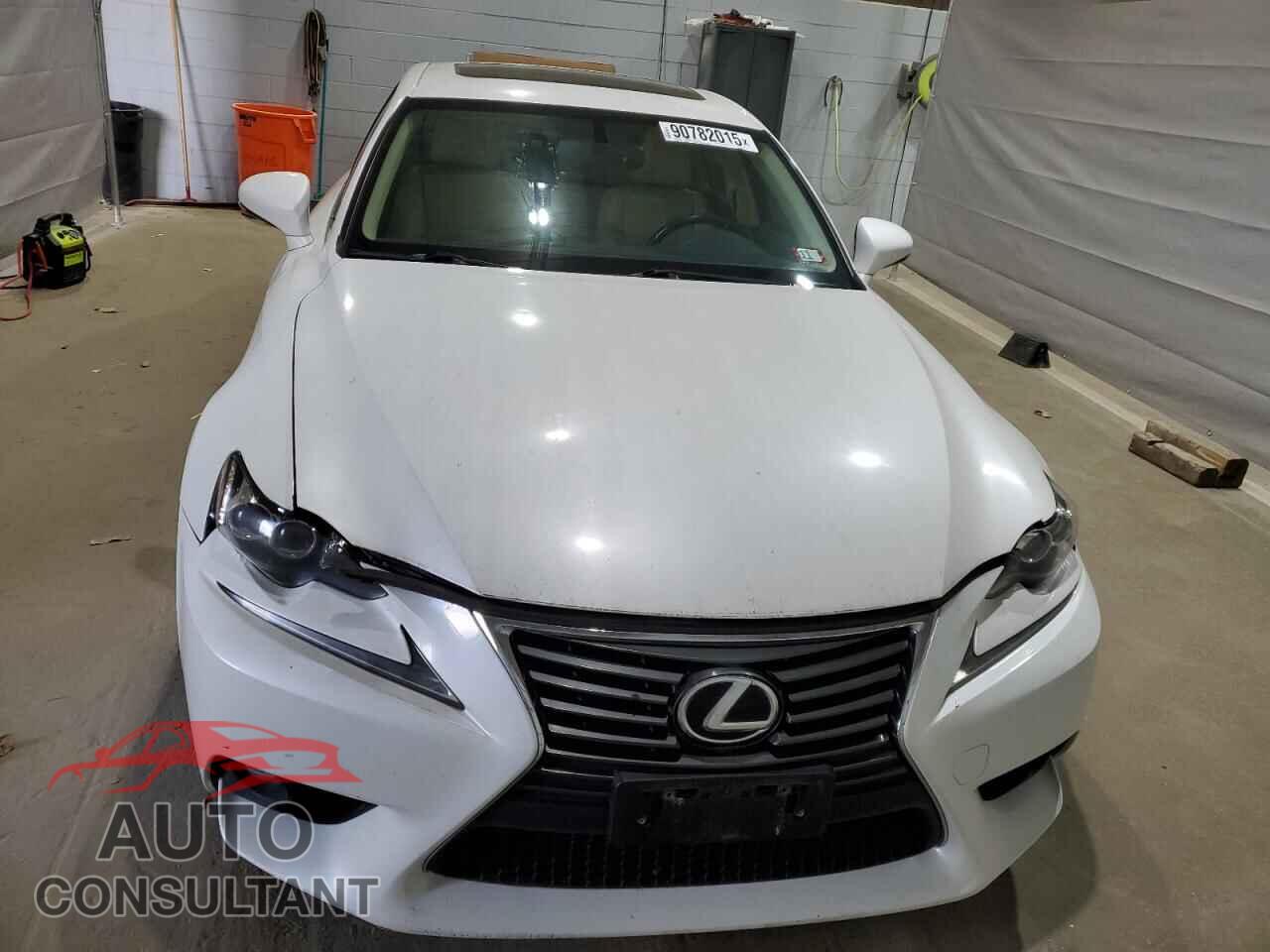 LEXUS IS 2015 - JTHCF1D20F5026251