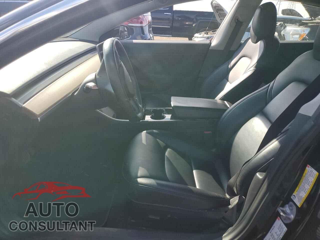 TESLA MODEL 3 2018 - 5YJ3E1EB9JF182024
