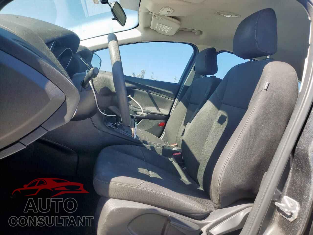 FORD FOCUS 2016 - 1FADP3E2XGL406875