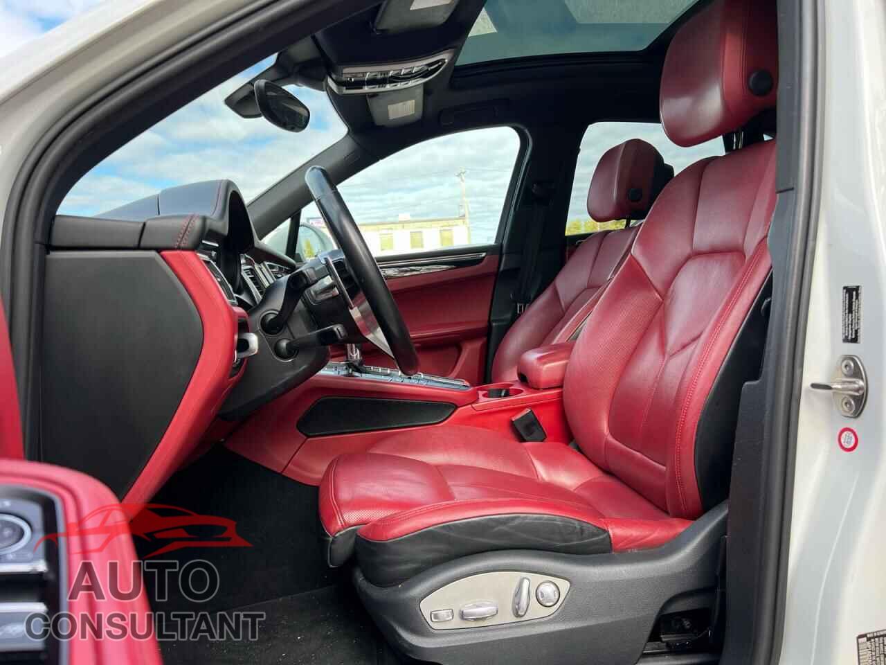 PORSCHE MACAN 2016 - WP1AB2A53GLB42337