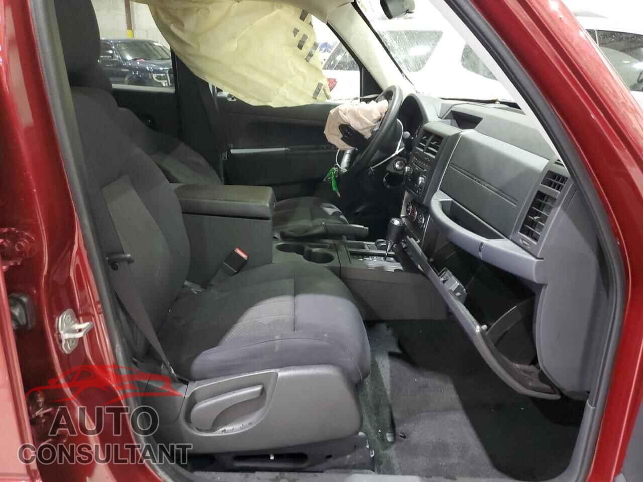 JEEP LIBERTY 2011 - 1J4PN2GK2BW506524