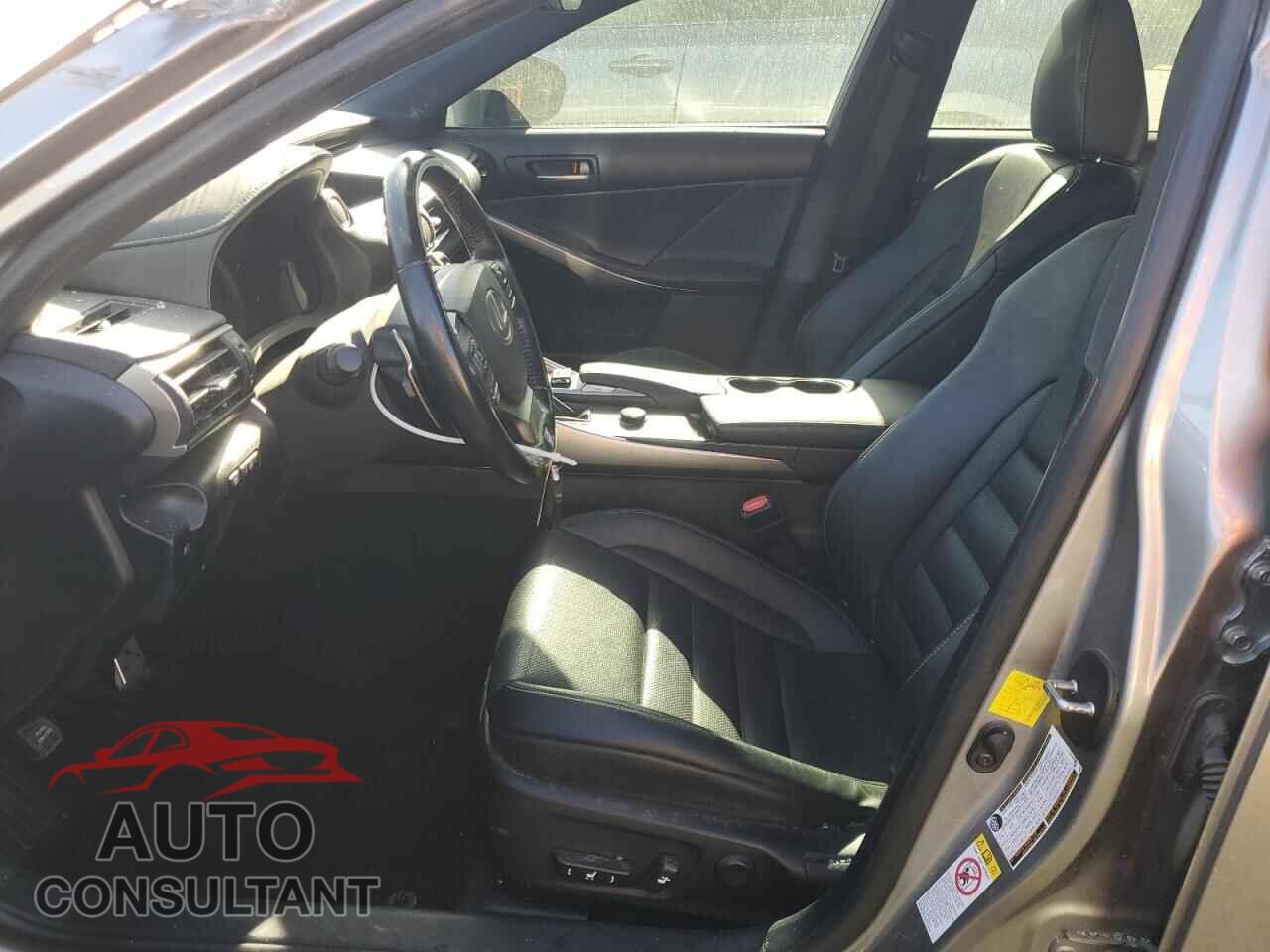 LEXUS IS 2017 - JTHCM1D24H5015259