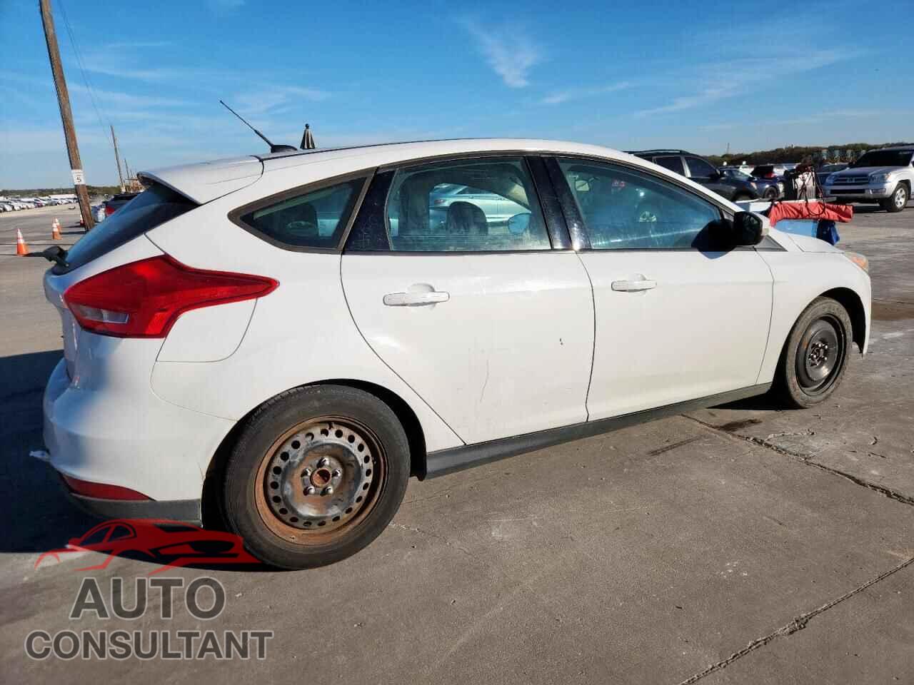 FORD FOCUS 2016 - 1FADP3K27GL289941
