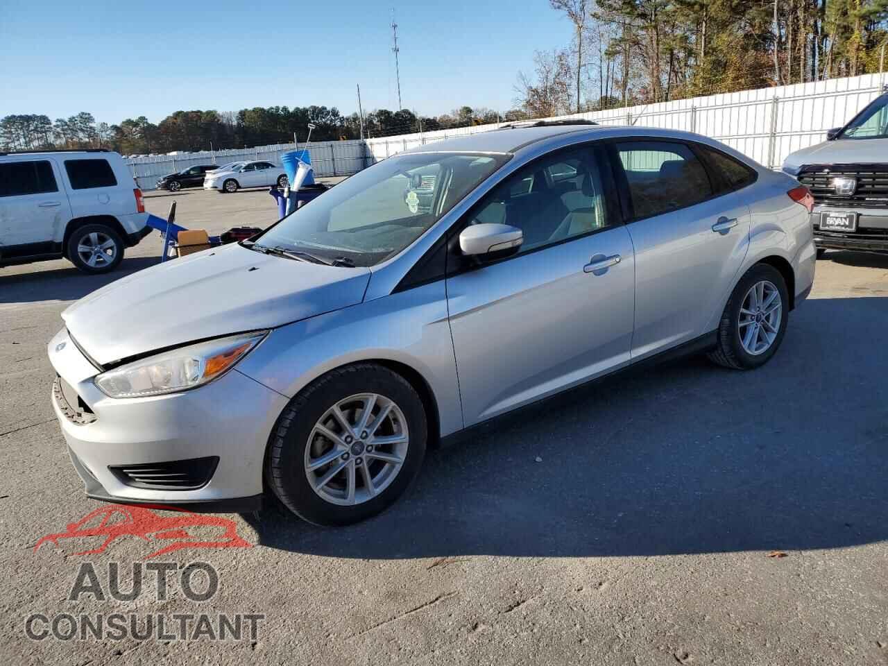 FORD FOCUS 2017 - 1FADP3F22HL336594