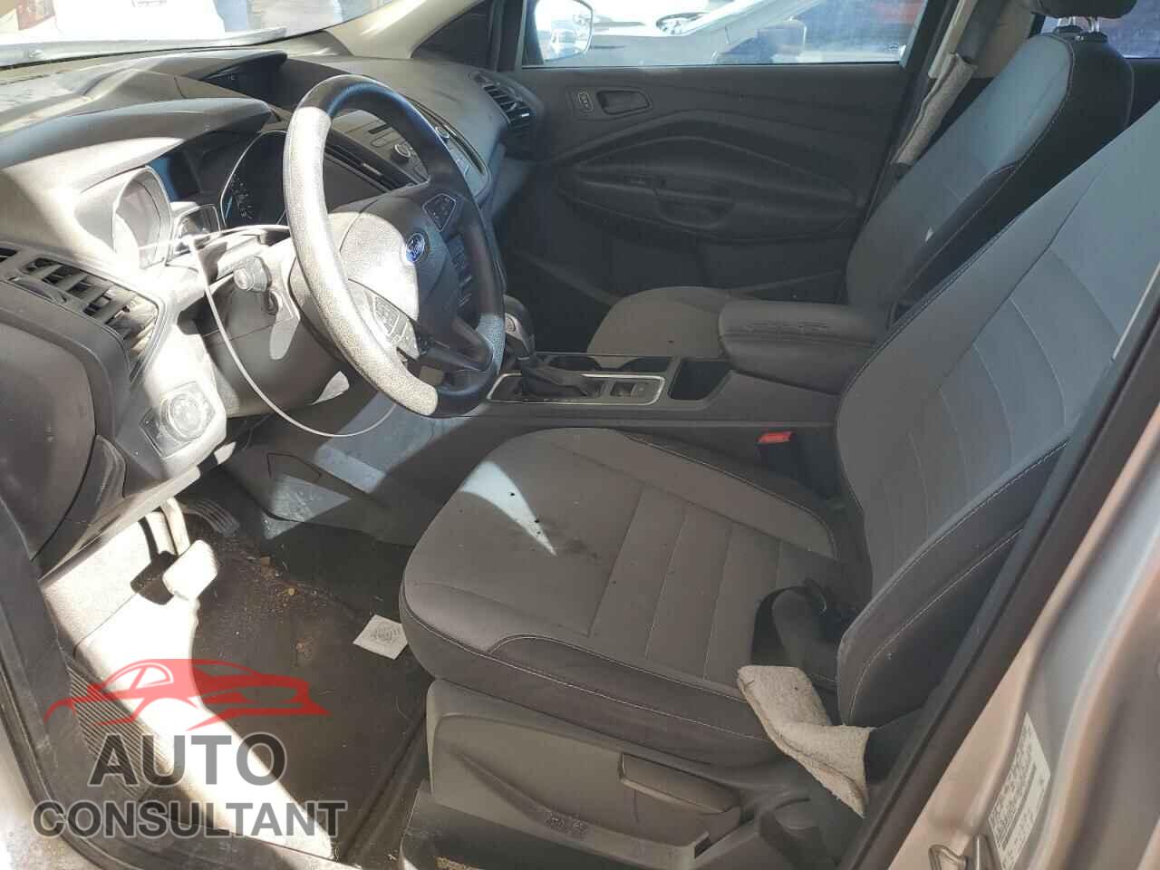FORD ESCAPE 2017 - 1FMCU0F74HUB81500