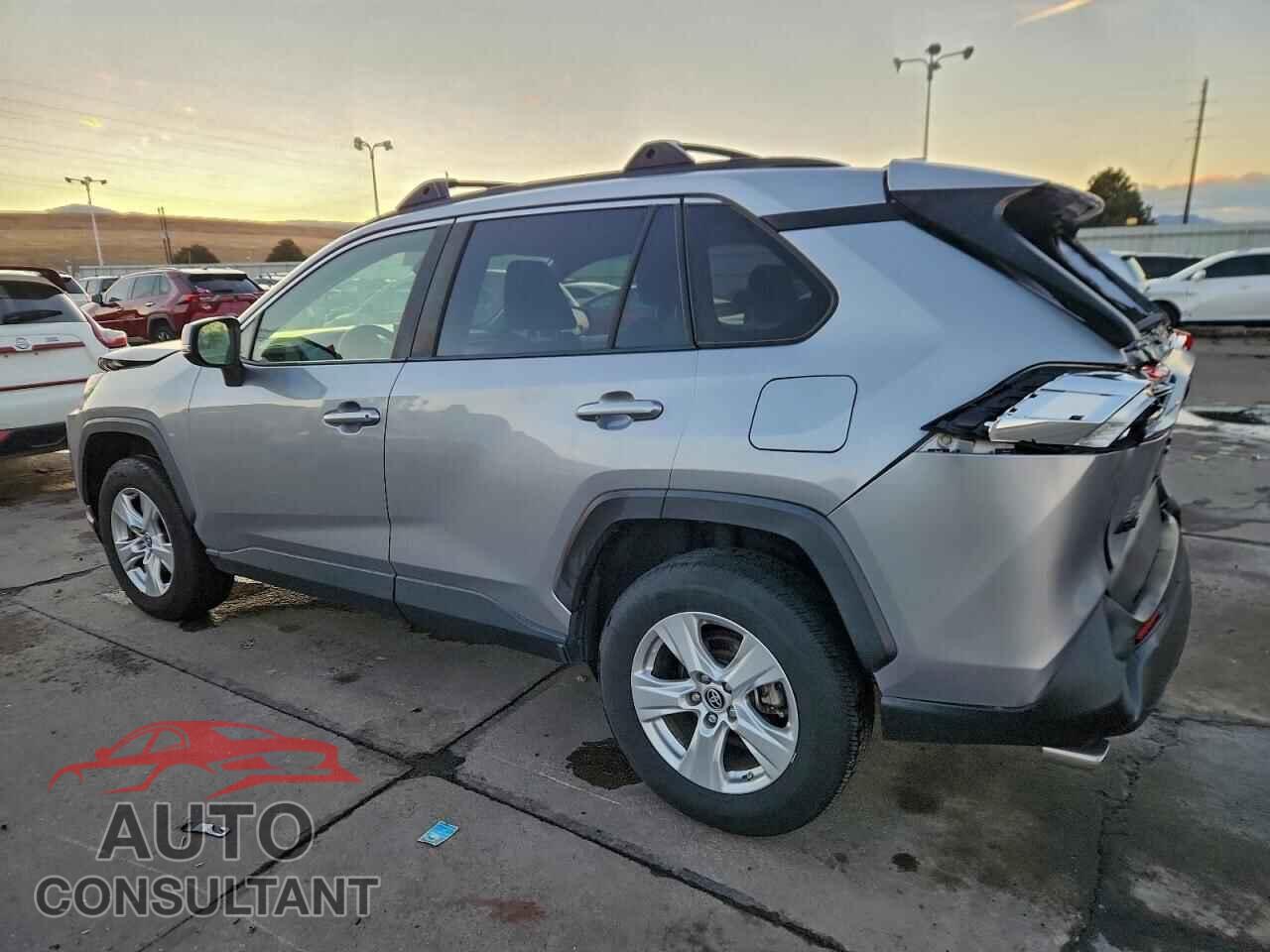 TOYOTA RAV4 2019 - JTMP1RFV2KD524183