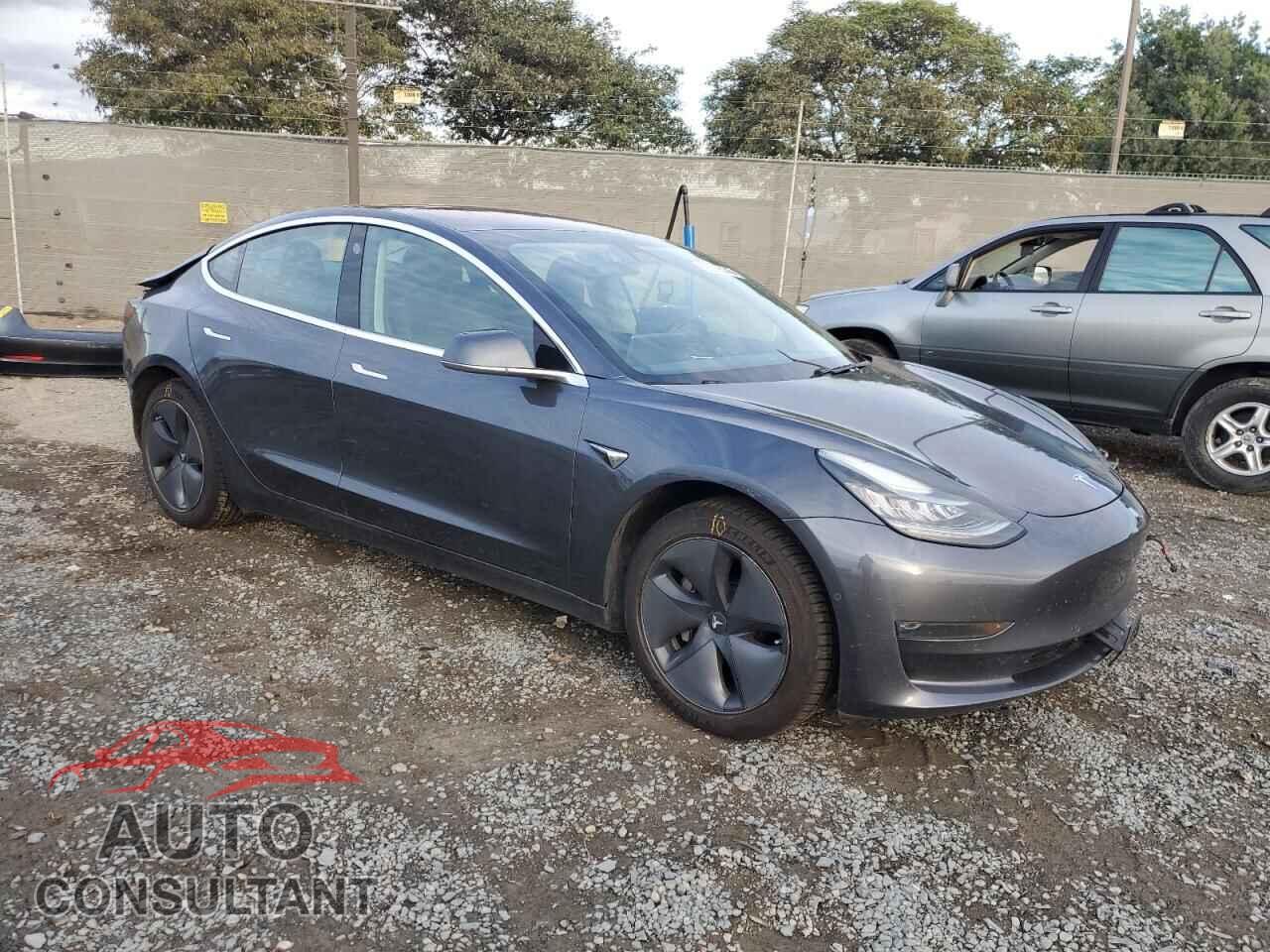 TESLA MODEL 3 2018 - 5YJ3E1EA4JF008529