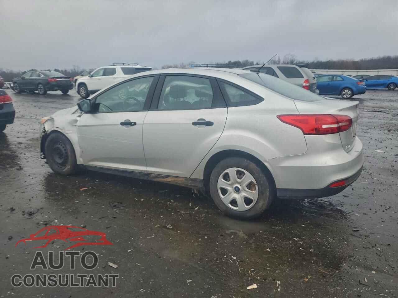 FORD FOCUS 2017 - 1FADP3E20HL316152