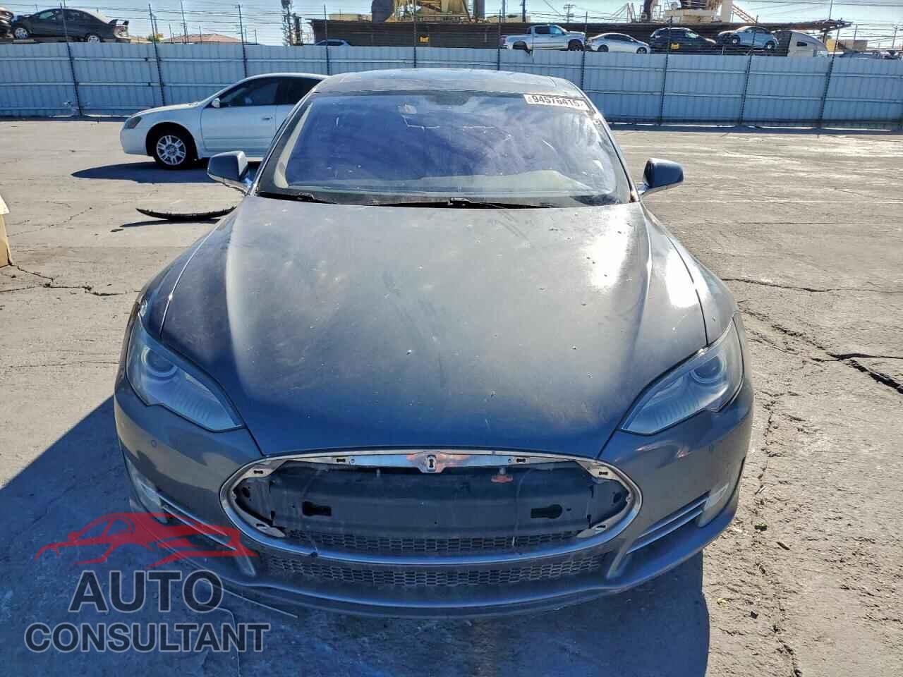 TESLA MODEL S 2013 - 5YJSA1DP6DFP25824